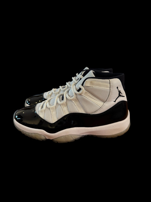 Preowned Concord 11s size 10.5