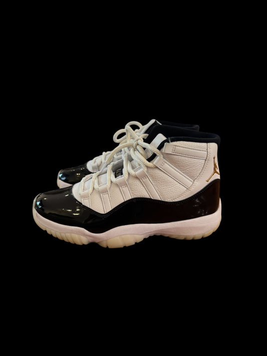 Preowned Gratitude 11s size 10.5