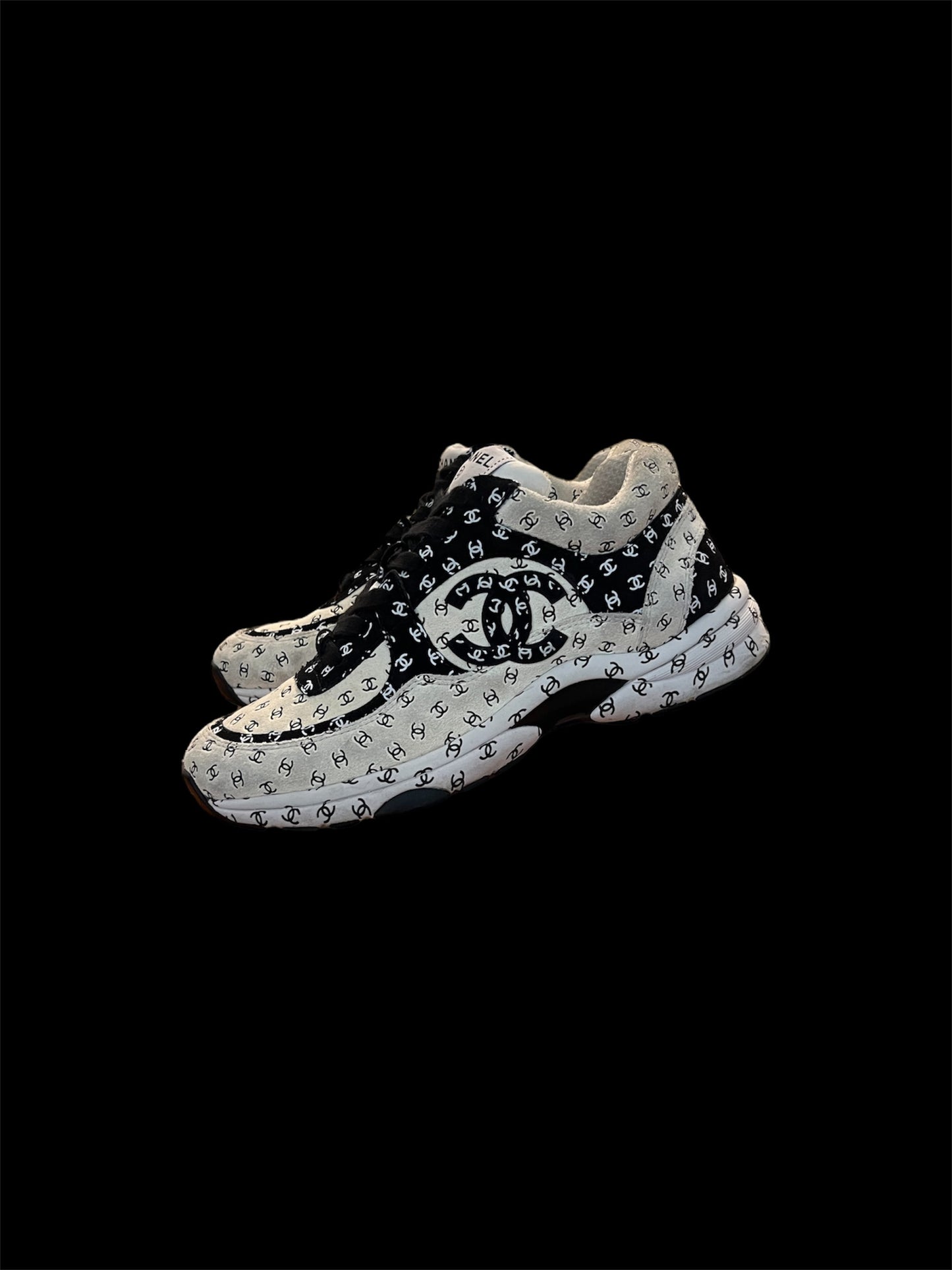 Preowned Black/White CC Logo All Over Steppers size 38 (fits 6.5-7)