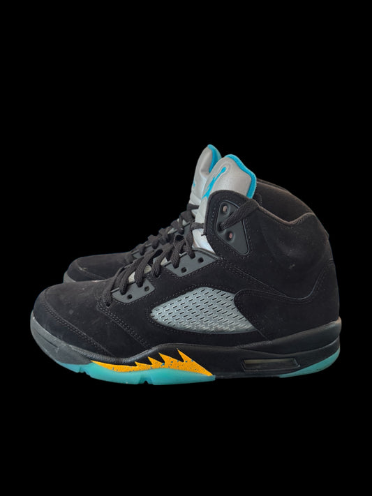 Preowned Aqua 5s size 9