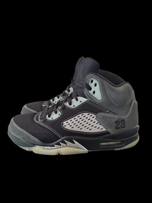 Preowned Anthracite 5s size 9