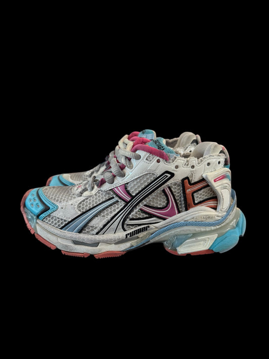 Preowned Multi-Color Balenciaga Runners size 35 (fits 4-5)